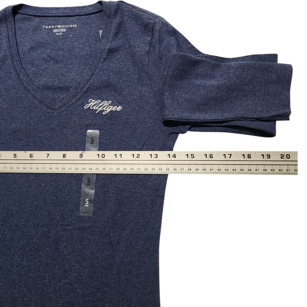 Tommy Hilfiger Women's T-shirt V-neck Long Sleeve Size Small Blue New - Picture 4 of 9